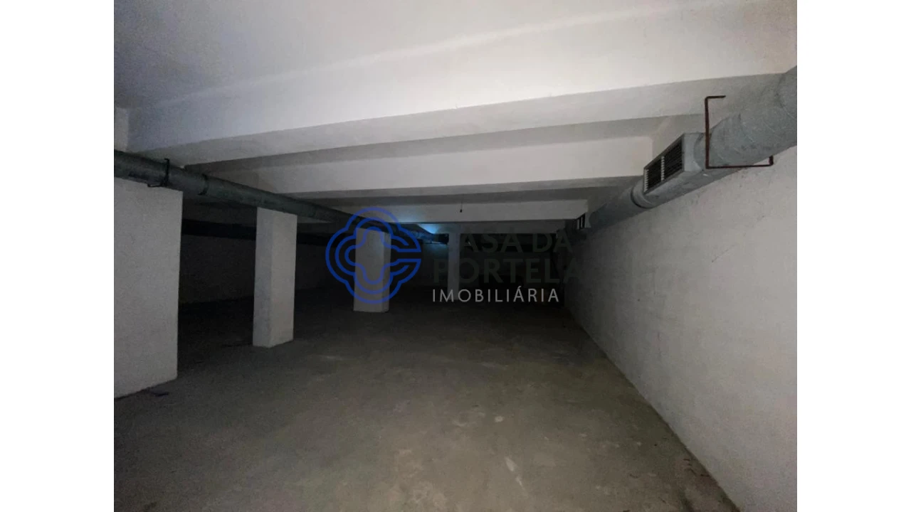 Armazém para Venda em Cedofeita, Santo Ildefonso, Sé, Miragaia, São Nicolau e Vitória Foto 13