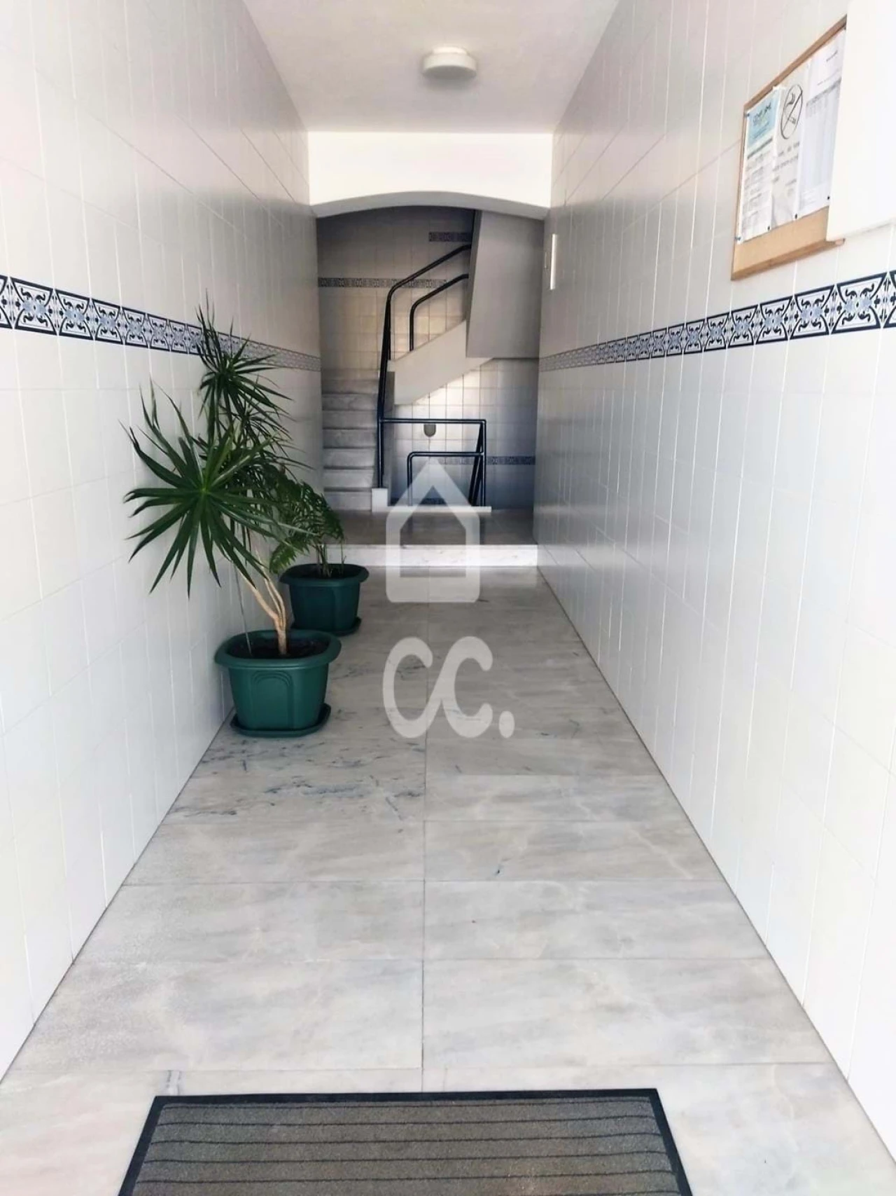 Apartamento T1 para Venda em Vieira de Leiria Foto 4