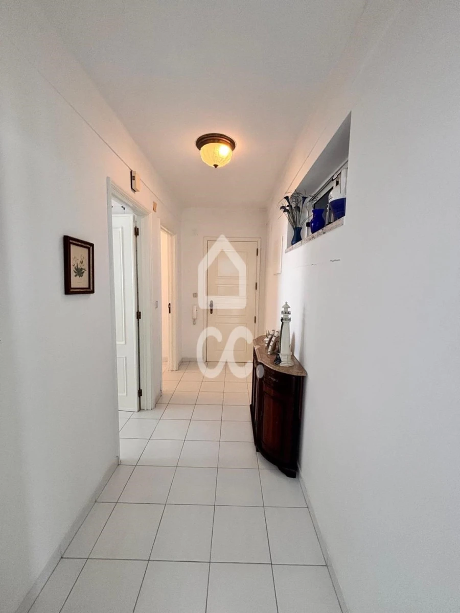 Apartamento T1 para Venda em Vieira de Leiria Foto 6