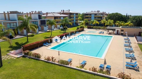 Apartamento T5 para Venda em Quarteira