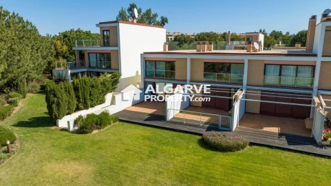 Apartamento T5 para Venda em Quarteira