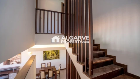 Apartamento T5 para Venda em Quarteira
