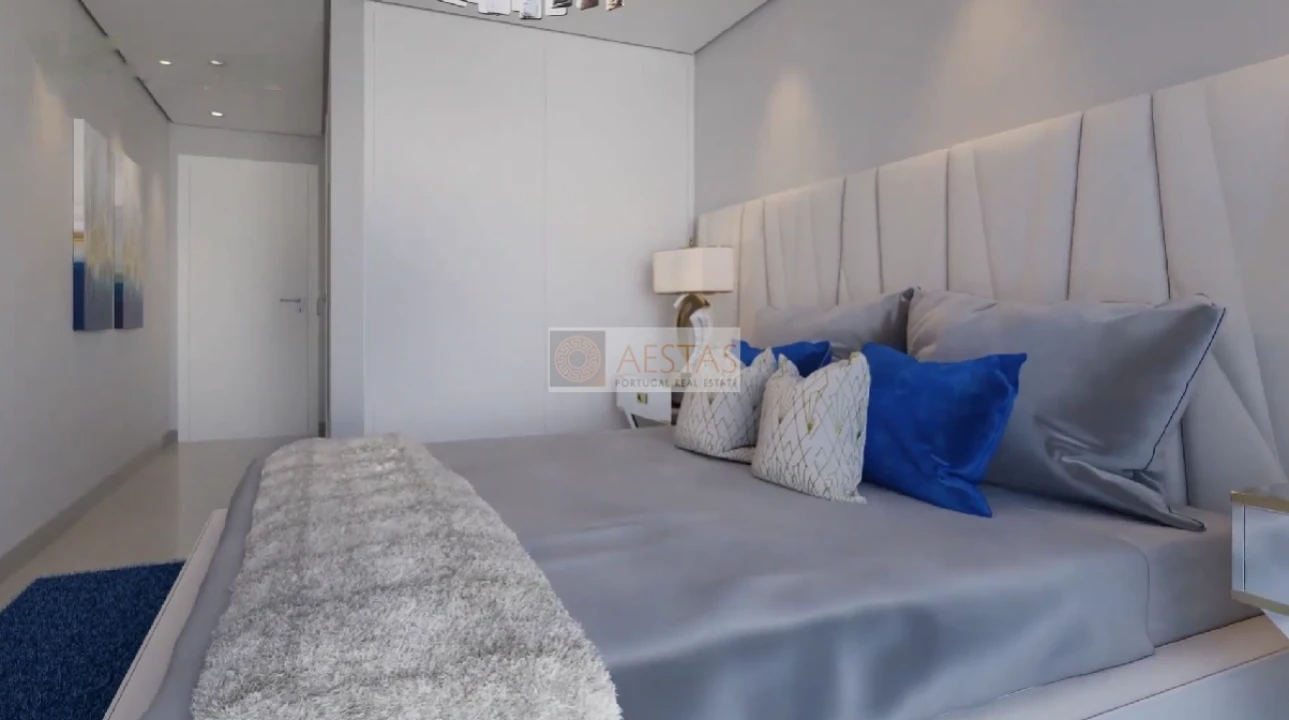 Apartamento T3 para Venda em Alvor Foto 2