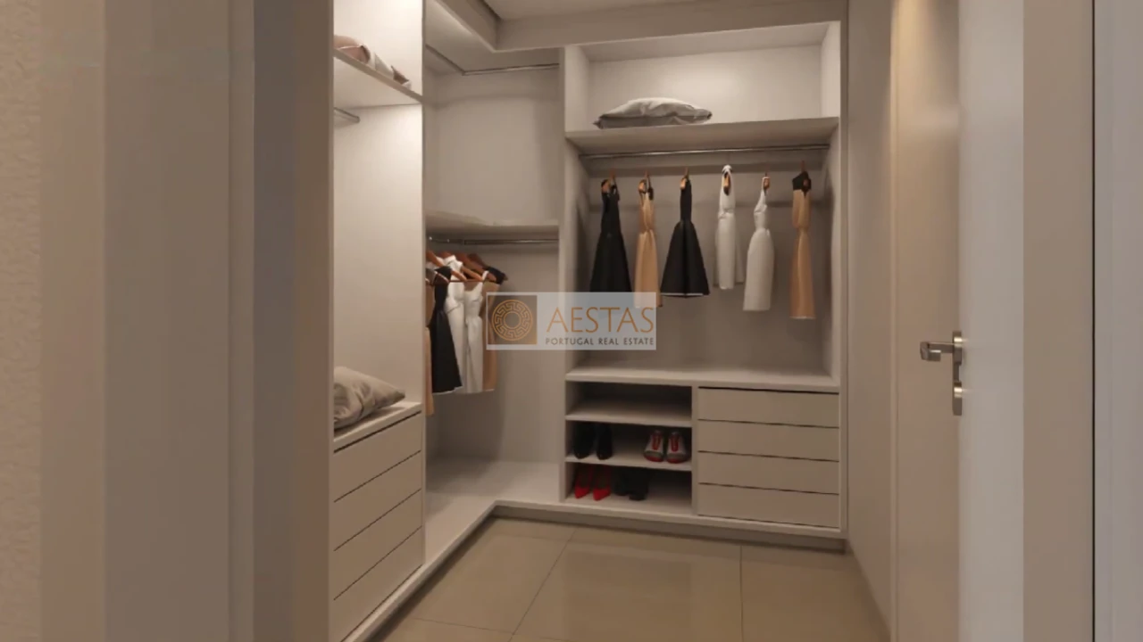 Apartamento T3 para Venda em Alvor Foto 5