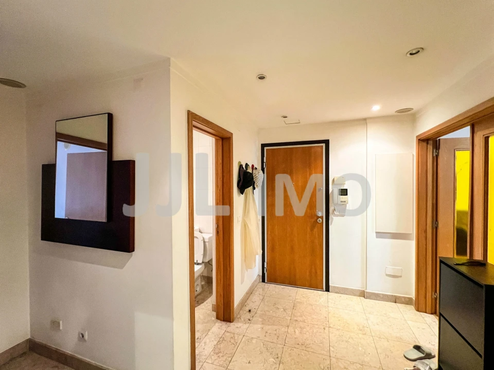 Apartamento T1 para Venda em Parque das Nações Foto 2