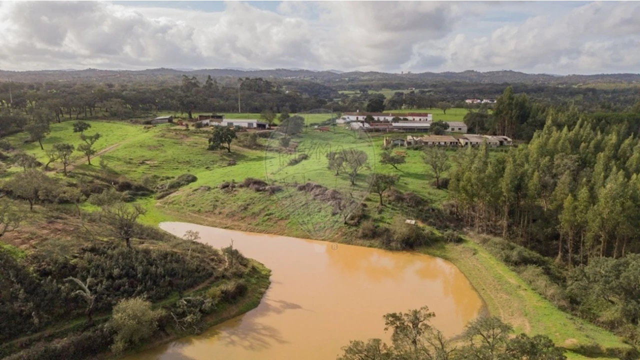 Quinta T3 para Venda em Colos Foto 30