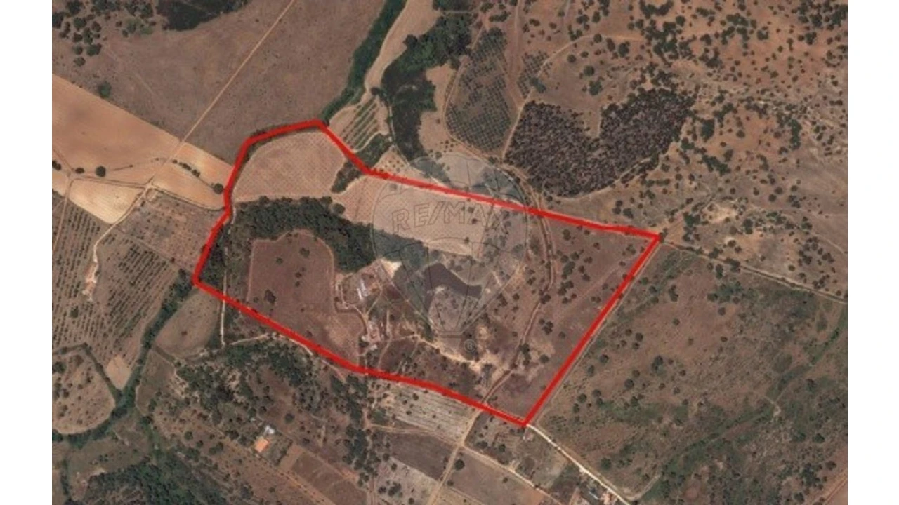 Quinta T3 para Venda em Colos Foto 31