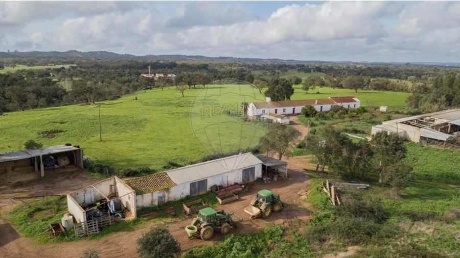 Quinta T3 para Venda em Colos Foto 23