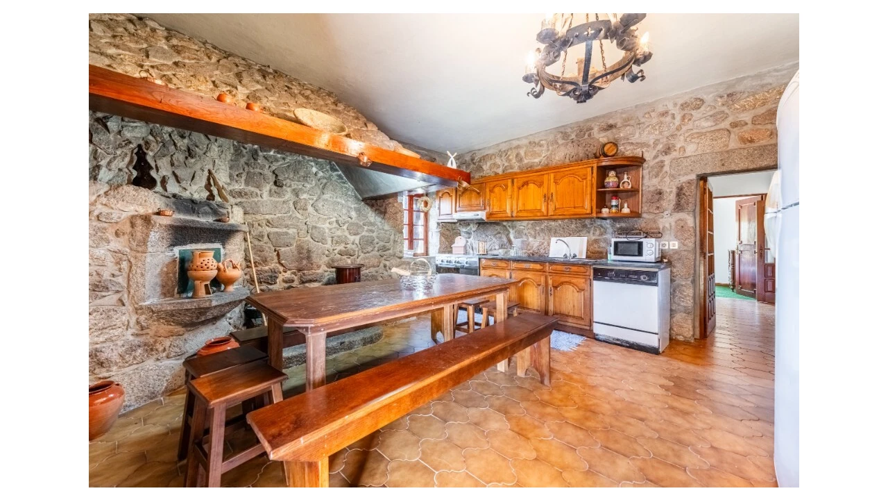 Quinta T5 para Venda em Rendufe Foto 2