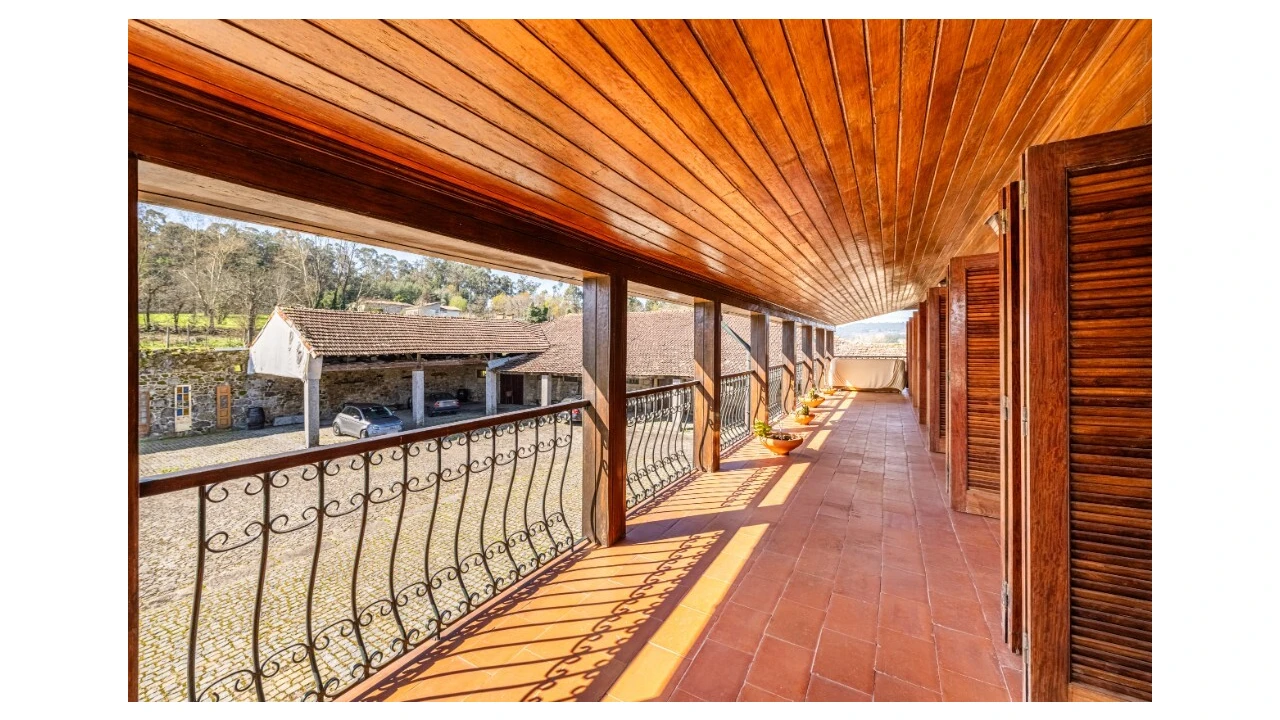 Quinta T5 para Venda em Rendufe Foto 18