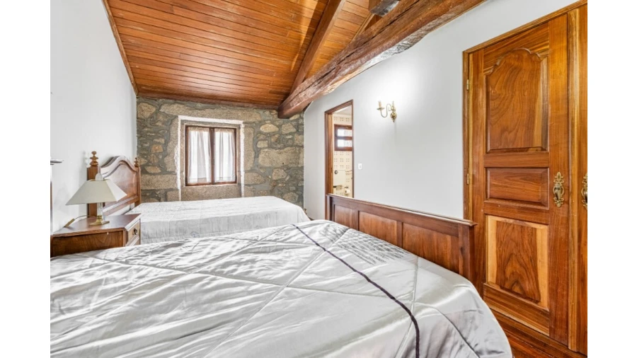 Quinta T5 para Venda em Rendufe Foto 11