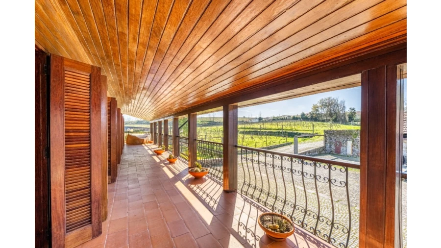 Quinta T5 para Venda em Rendufe Foto 17