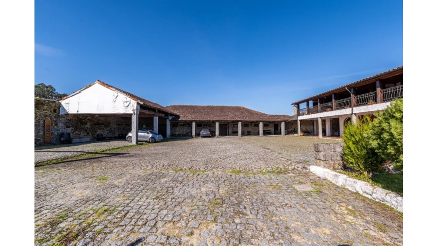 Quinta T5 para Venda em Rendufe Foto 31