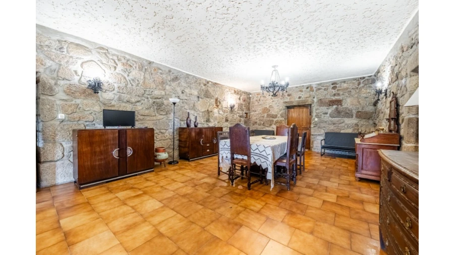 Quinta T5 para Venda em Rendufe Foto 5