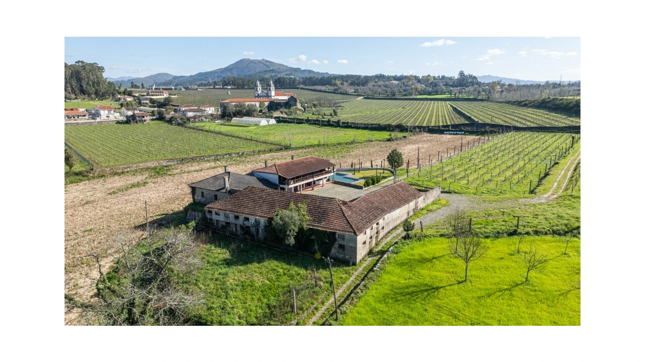 Quinta T5 para Venda em Rendufe Foto 27