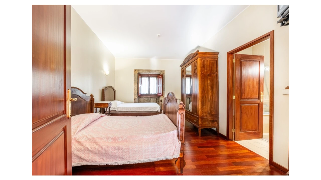 Quinta T5 para Venda em Rendufe Foto 24