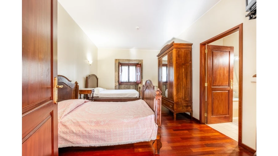 Quinta T5 para Venda em Rendufe Foto 24