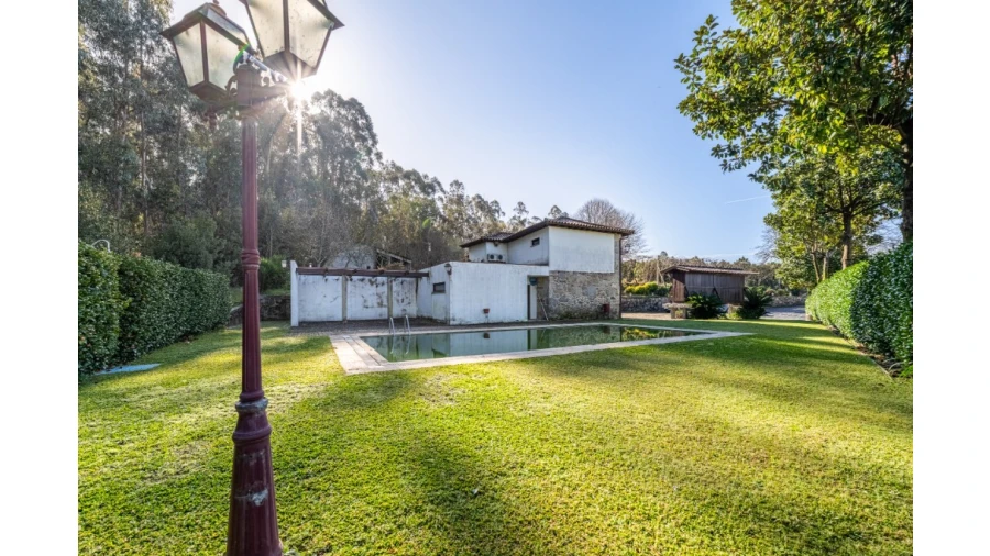 Quinta T5 para Venda em Rendufe Foto 1