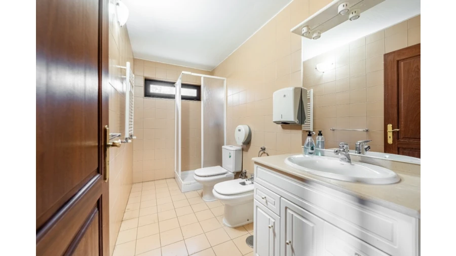 Quinta T5 para Venda em Rendufe Foto 12