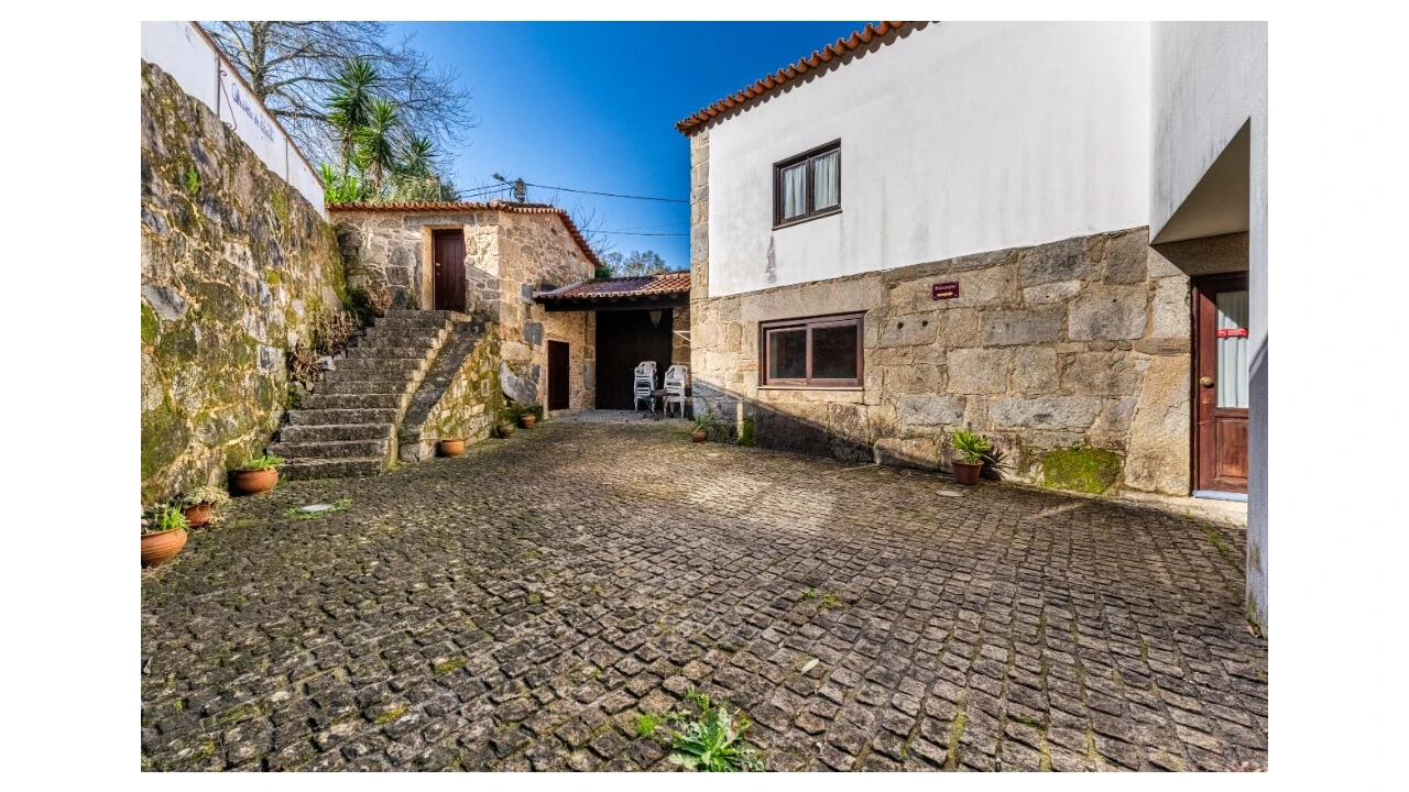 Quinta T5 para Venda em Rendufe Foto 36