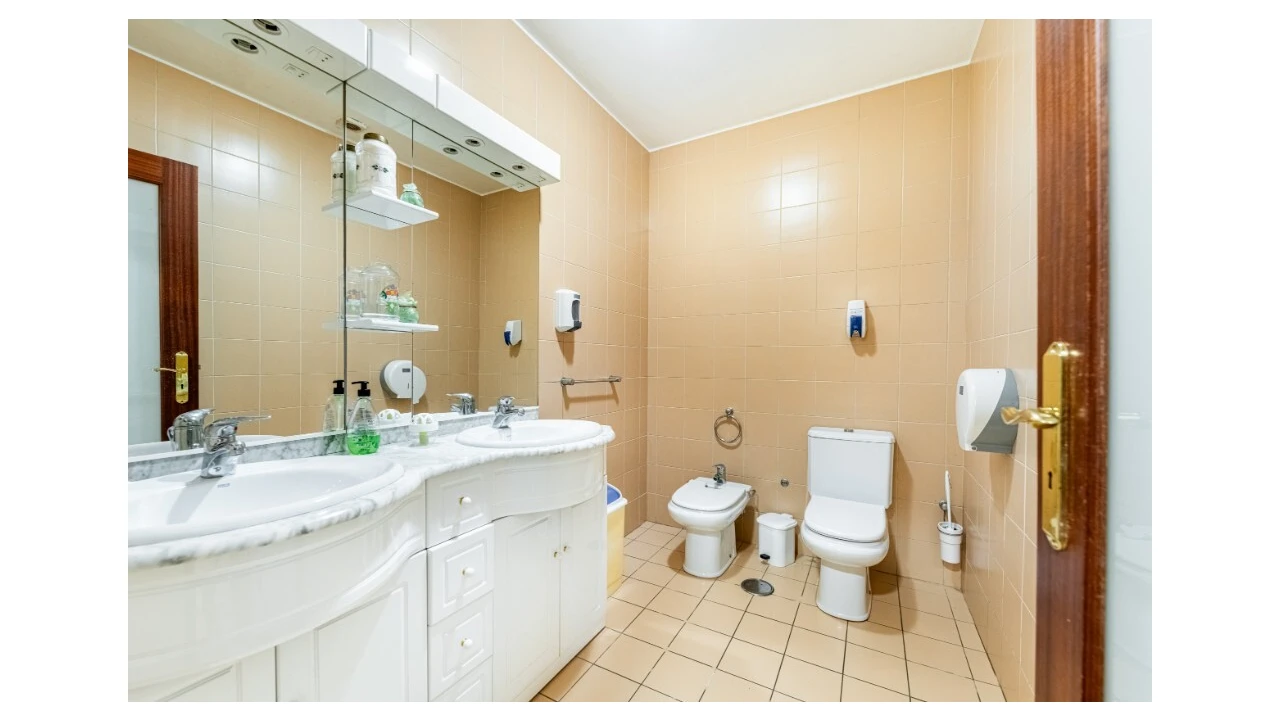 Quinta T5 para Venda em Rendufe Foto 18