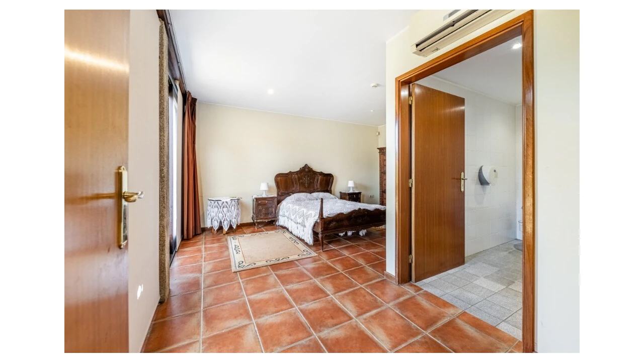 Quinta T5 para Venda em Rendufe Foto 3