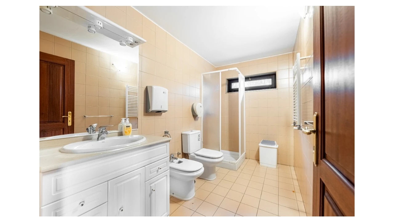 Quinta T5 para Venda em Rendufe Foto 9