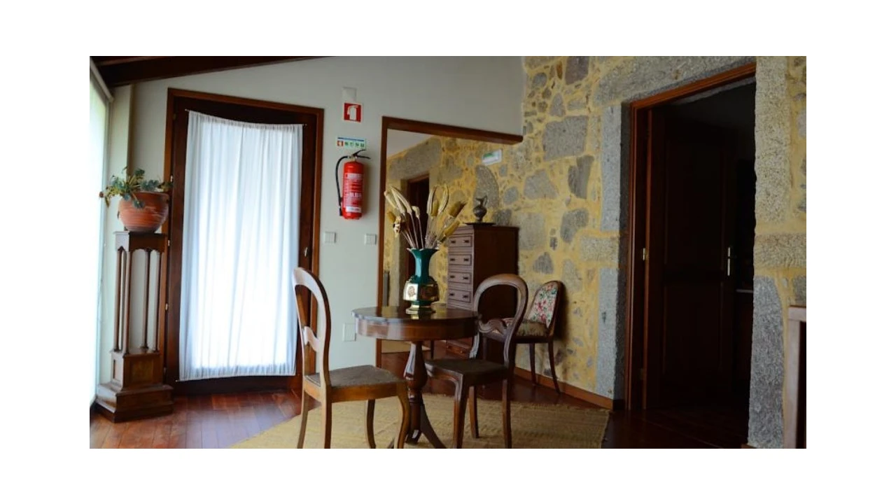 Quinta T5 para Venda em Rendufe Foto 2