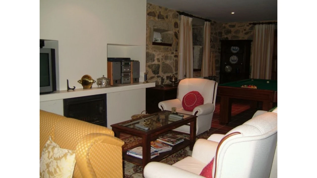 Quinta T5 para Venda em Rendufe Foto 3