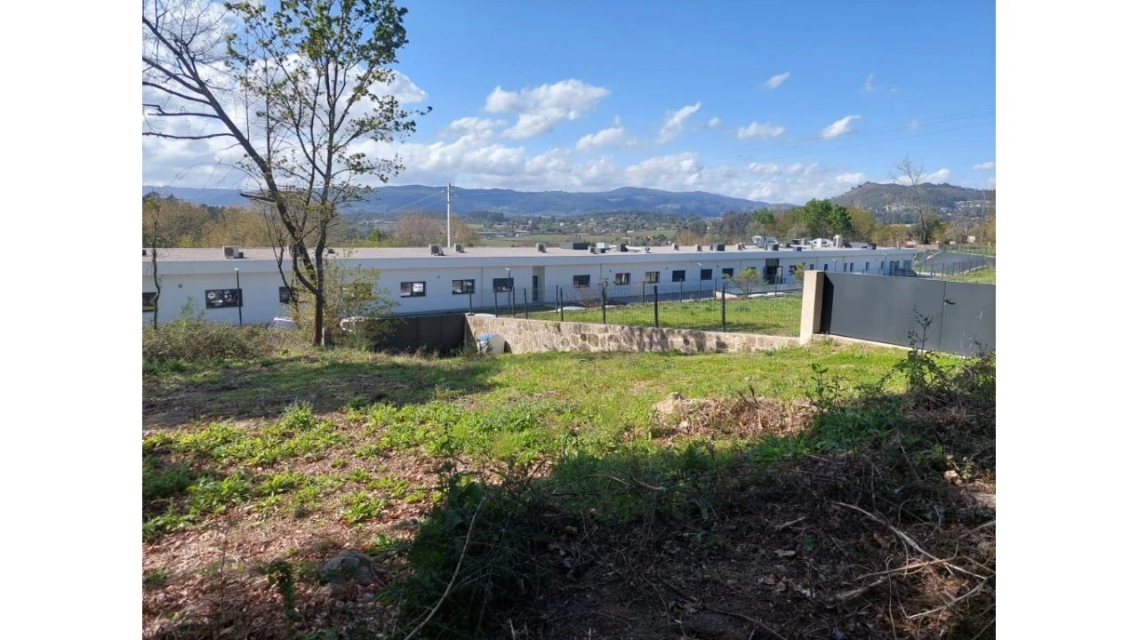 Terreno para Venda em Caldelas, Sequeiros e Paranhos Foto 5