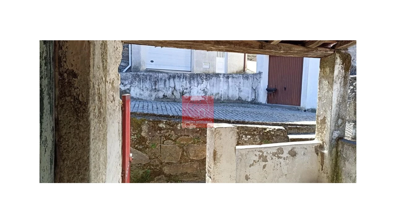 Apartamento T5 para Venda em Folgosa Foto 12