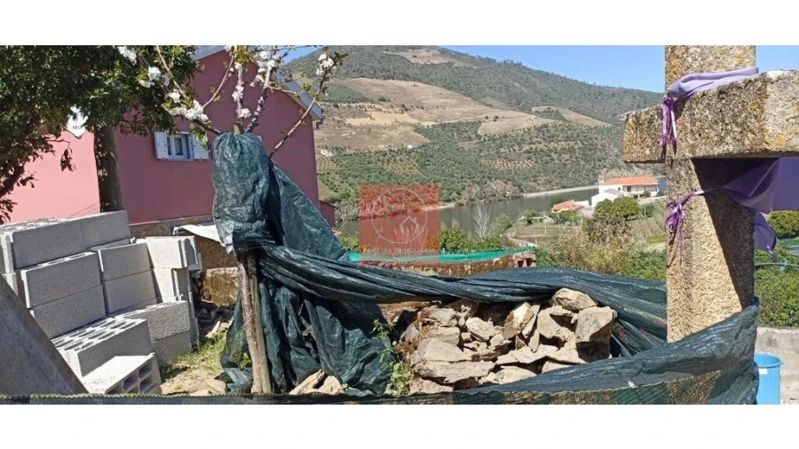 Apartamento T5 para Venda em Folgosa Foto 14