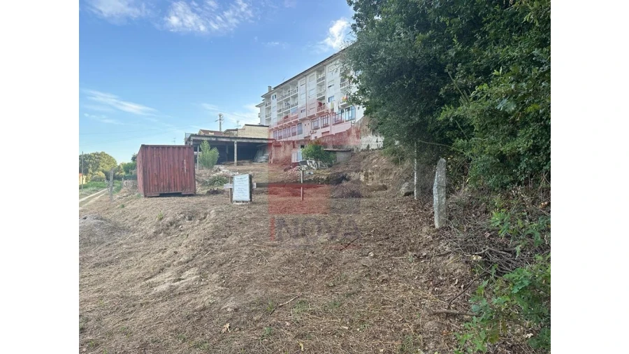 Armazém para Venda em Loureira Foto 1