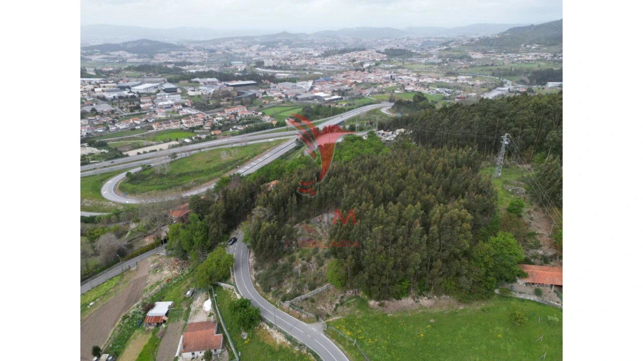 Terreno para Venda em Polvoreira Foto 14