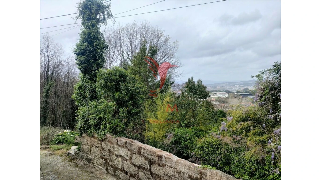 Terreno para Venda em Polvoreira Foto 4