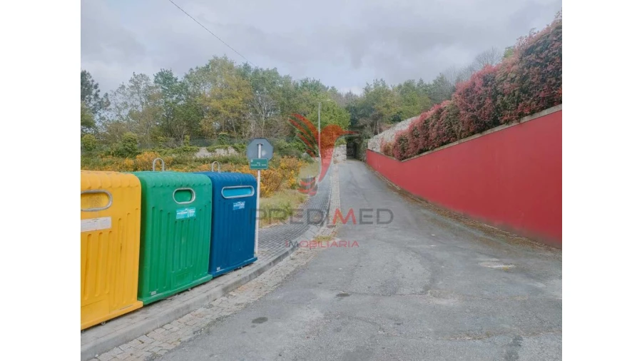 Terreno para Venda em Polvoreira Foto 11