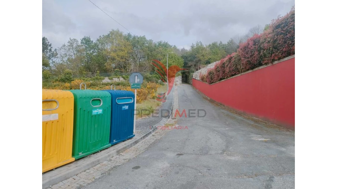 Terreno para Venda em Polvoreira Foto 11