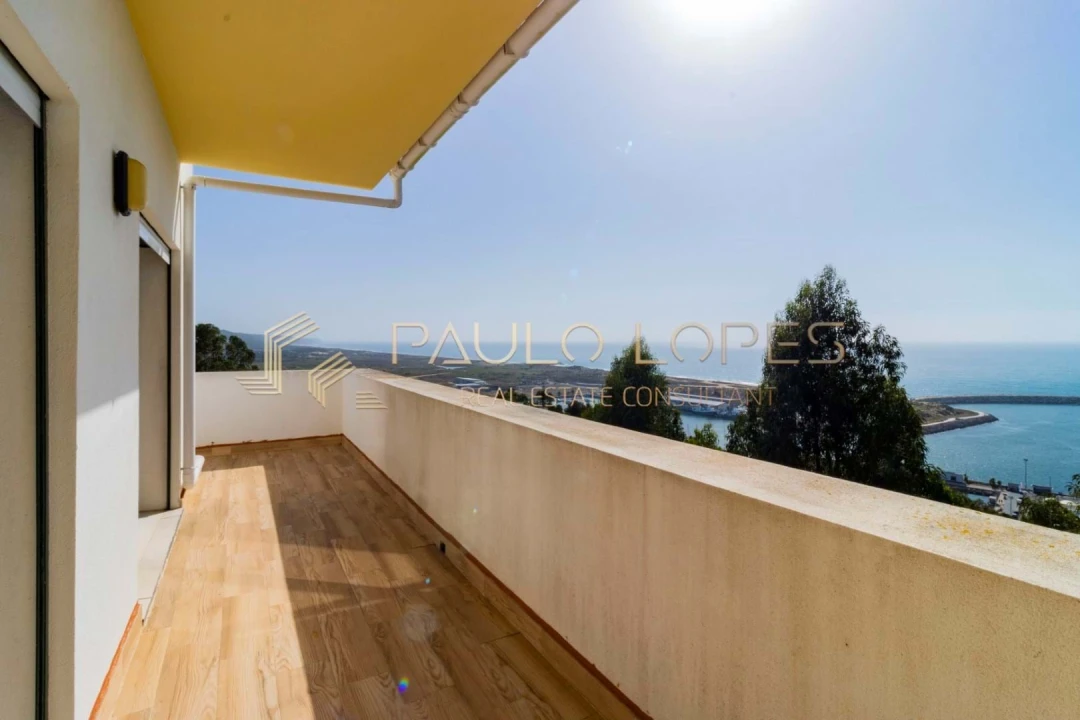 Moradia T3 para Venda em Nazare Foto 14