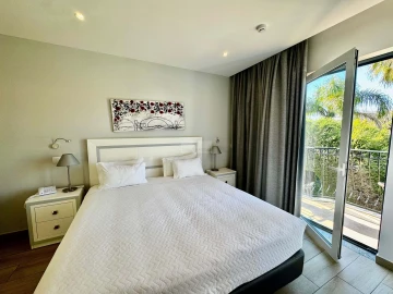 Moradia T25 para Venda em Lagos (São Sebastião e Santa Maria)