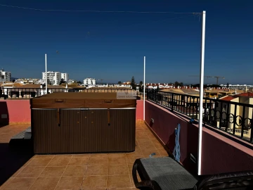 Moradia T25 para Venda em Lagos (São Sebastião e Santa Maria)