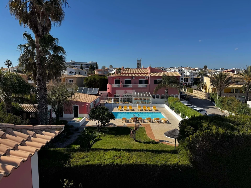 Moradia T25 para Venda em Lagos (São Sebastião e Santa Maria) Foto 31