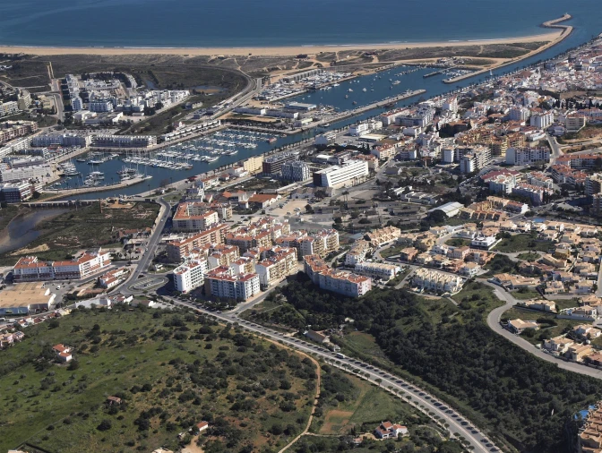 Terreno para Venda em Lagos (São Sebastião e Santa Maria) Foto 2
