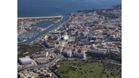 Terreno para Venda em Lagos (São Sebastião e Santa Maria)