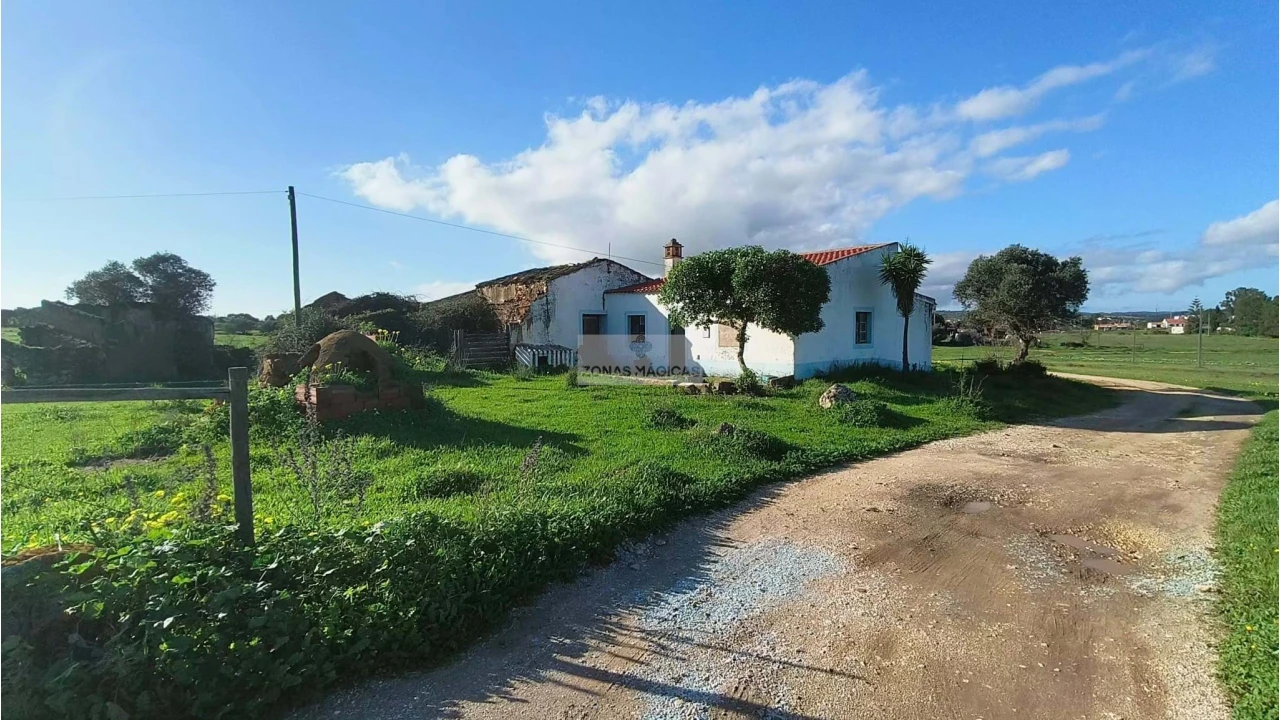 Terreno para Venda em Odiaxere Foto 1