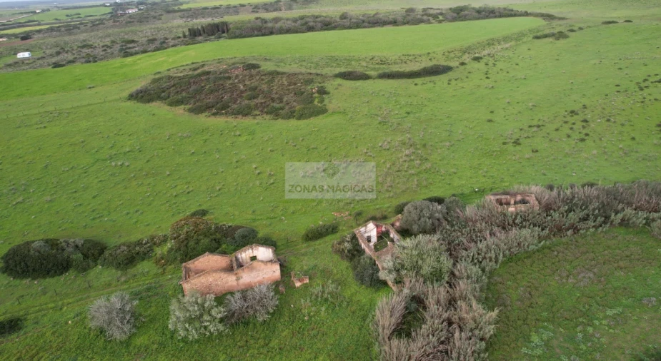 Terreno para Venda em Vila do Bispo e Raposeira Foto 3