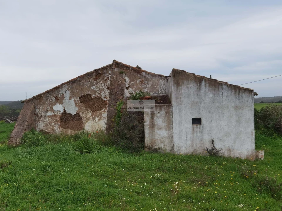 Terreno para Venda em Lagos (São Sebastião e Santa Maria) Foto 6