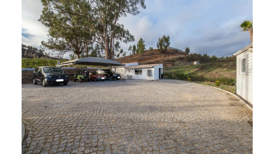 Quinta T3 para Venda em Marmelete Foto 31