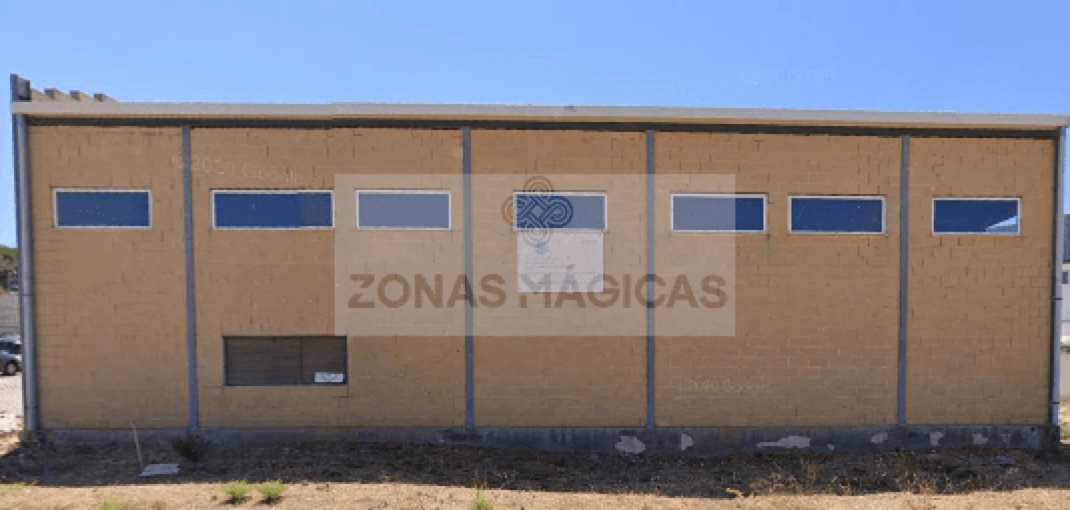 Negócio para Venda em Lagos (São Sebastião e Santa Maria) Foto 2
