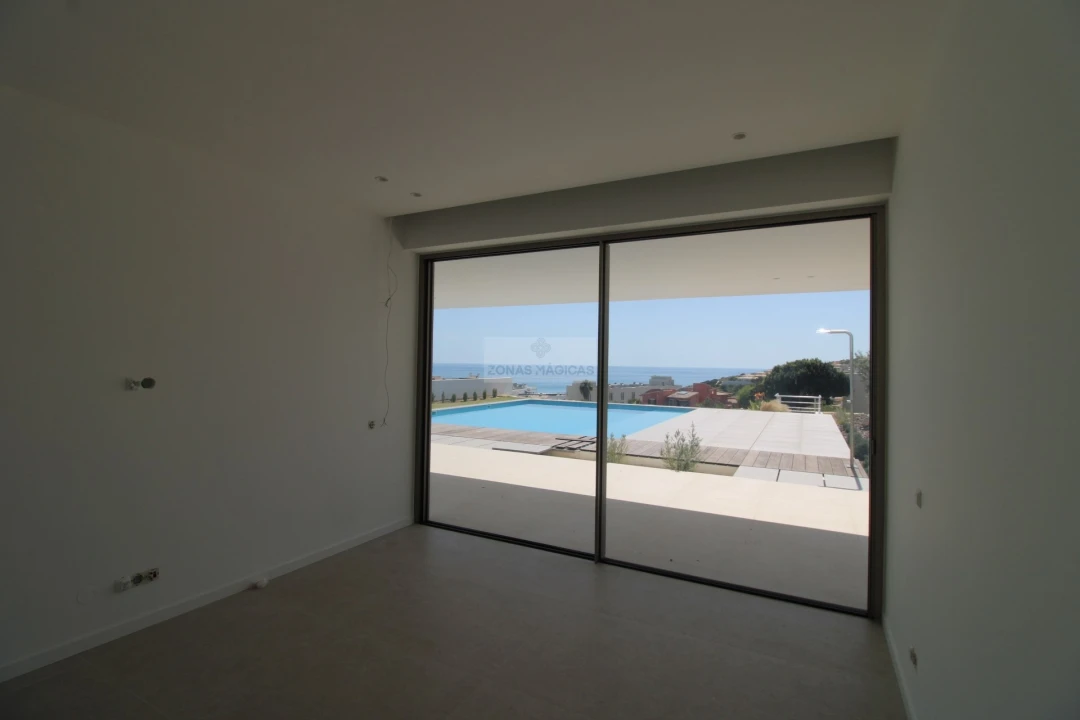 Moradia T4 para Venda em Lagos (São Sebastião e Santa Maria) Foto 41