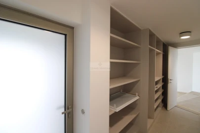 Moradia T4 para Venda em Lagos (São Sebastião e Santa Maria)